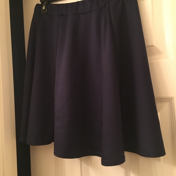 Boohoo Pop Skater Skirt - Picture 4 of 4